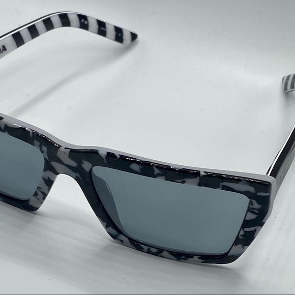 Prada Sunglasses Millenials 4432C2 ‼️100% Authentic, made in Italy 🇮🇹‼️ - Picture 10 of 13